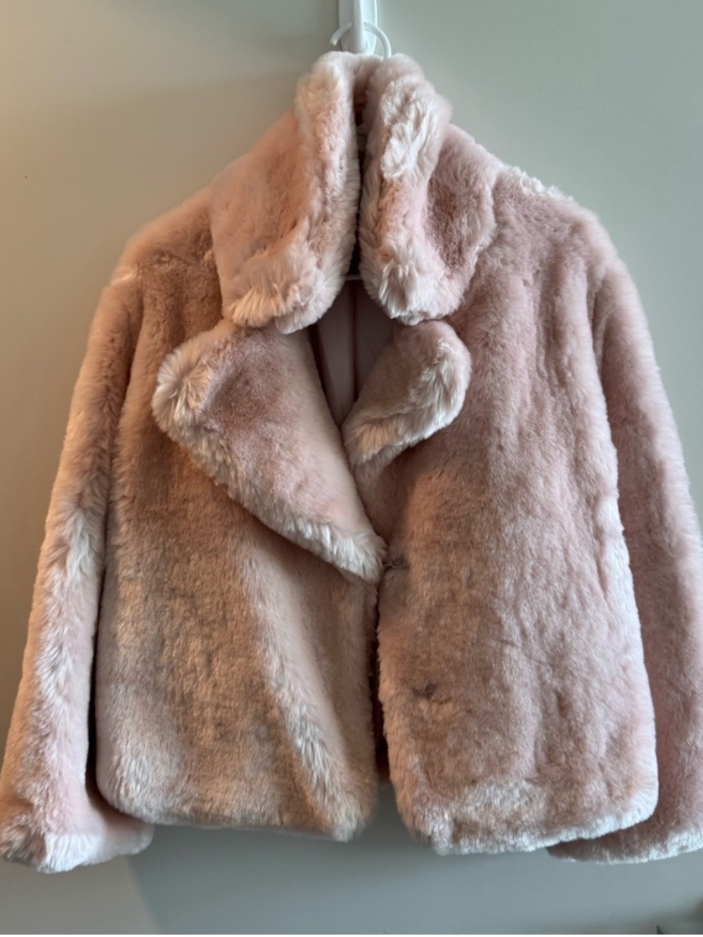 Women's Plush Faux Fur Jacket - Pink